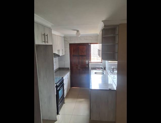 2 BEDROOM TOWNHOUSE FOR SALE IN BELLAIR